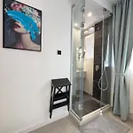 Appartamento Celestial Stylish 2bdr W Wifi And Work Space