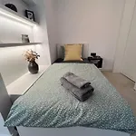 Apartment Celestial Stylish 2bdr W Wifi And Work Space
