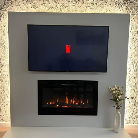 Celestial Stylish 2bdr W Wifi And Work Space Appartement Sofia