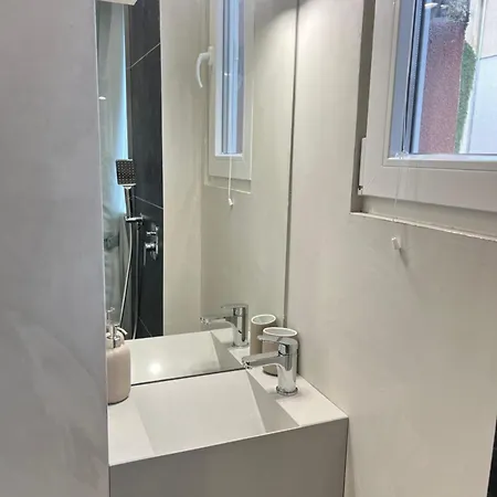 Appartement Celestial Stylish 2bdr W Wifi And Work Space Sofia