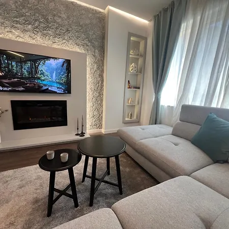 Celestial Stylish 2bdr W Wifi And Work Space Apartment *