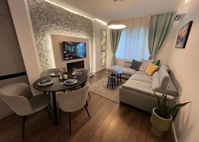 Celestial Stylish 2bdr W Wifi And Work Space * Sofia