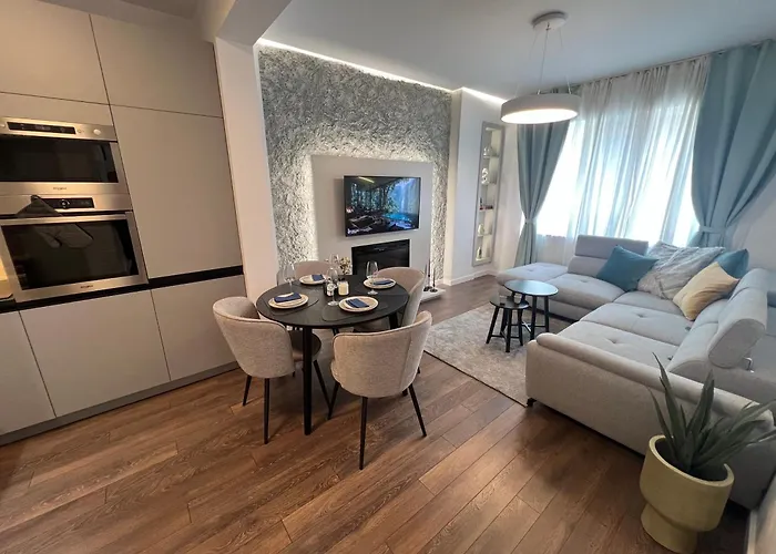 Apartment Celestial Stylish 2bdr W Wifi And Work Space *