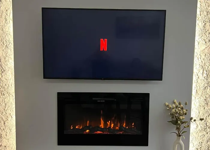 Celestial Stylish 2bdr W Wifi And Work Space Apartament Sofia