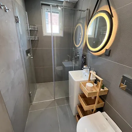 Celestial Stylish 2bdr W Wifi And Work Space *